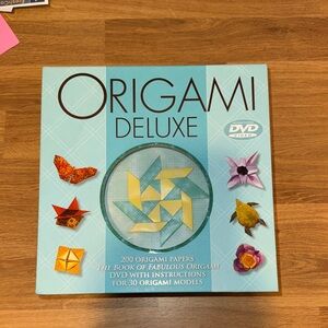 Origami Deluxe Craft Box Kit with DVD